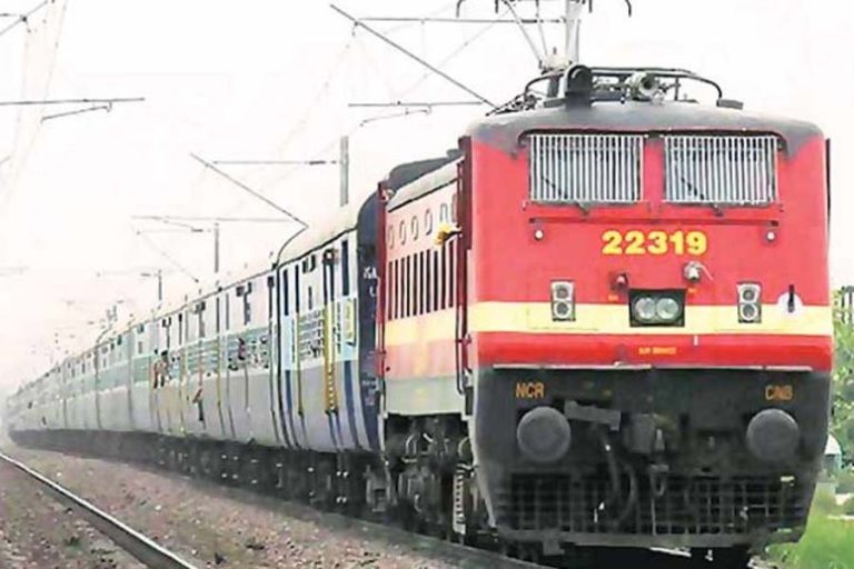 Indian Railway: विक्रमशिला एक्सप्रेस सप्ताह में दो दिन और गरीब रथ एक दिन रहेगी रद्द