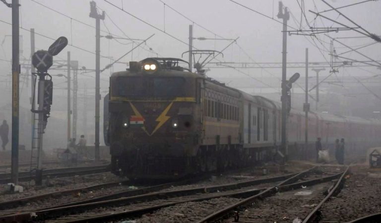 IRCTC Cancel Trains: प्रयागराज, गोरखपुर, लखनऊ, बरेली समेत कई शहरों के लिए कल से 58 ट्रेन रद्द, देखें लिस्ट