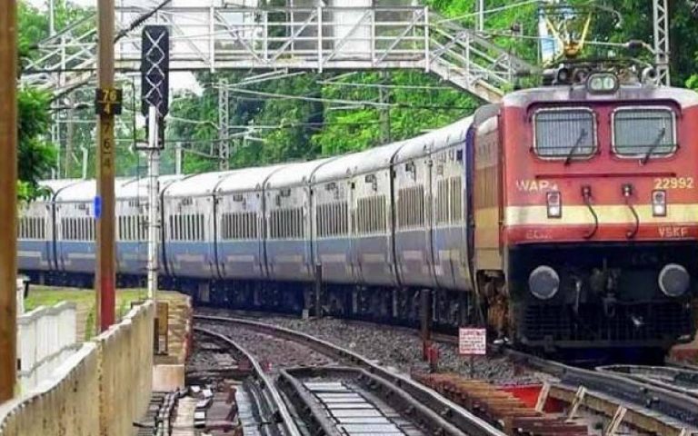 Railway JE Salary: रेलवे में जूनियर इंजीनियर को कितना मिलता है वेतन, क्या है सुविधाएं?
