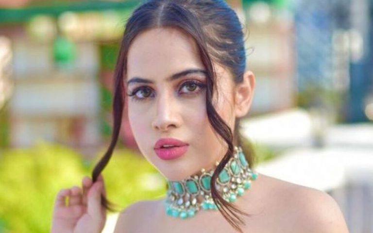 Uorfi Javed: छोटे कपड़े क्यों पहनती है उर्फी जावेद? एक्ट्रेस ने किया खुलासा, बोली- जब भी मैं पूरे…