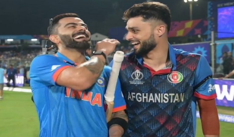 World Cup: कोहली का ‘विराट’ दिल, मैच के दौरान नवीन उल हक को लगाया गले, दर्शकों से कर दी खास अपील