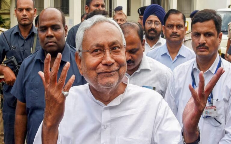 संजय झा को जदयू में बड़ी जिम्मेदारी देने पर सीएम नीतीश ने कहा- अब वो दिल्ली में रहकर दूसरे दलों के साथ…