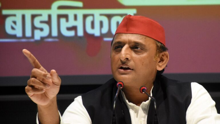 उत्तर प्रदेश में अपराधी बेलगाम हो गए हैं, हर तरफ शासन सत्ता की मनमानी चल रही है- अखिलेश यादव