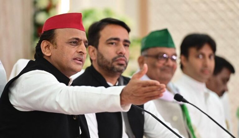 अखिलेश यादव पर पूछे गए सवाल पर गच्चा खा गए सपा प्रत्याशी, दस्यु ददुआ के बेटे वीर सिंह का आया ऐसा जवाब