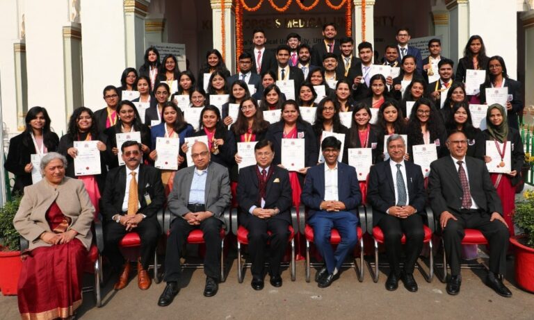 KGMU Foundation Day: मानव शरीर में धड़केगा कृत्रिम दिल, जल्द ही पशुओं पर शुरू होगा परीक्षण