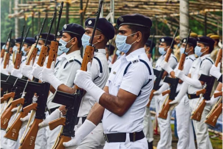 WB News :  ईद आज, कोलकाता में तैनात रहेंगे 3500 अतिरिक्त पुलिसकर्मी, सुरक्षा को लेकर पुख्ता इंतजाम