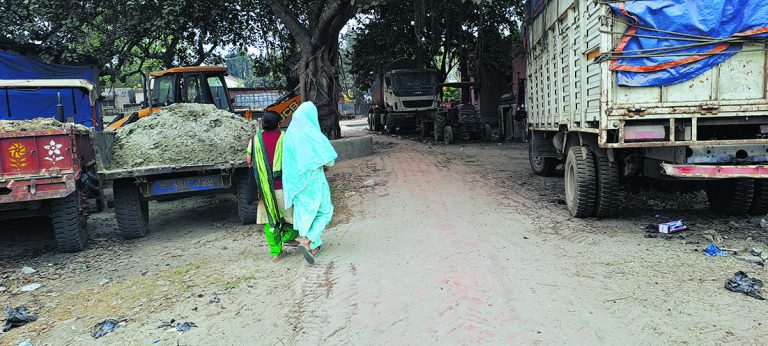 वृन्दावन घूमने आई लड़की अचानक लापता, पूर्णिया से बरामद, तीन बच्चों के पिता पर भगाने का आरोप