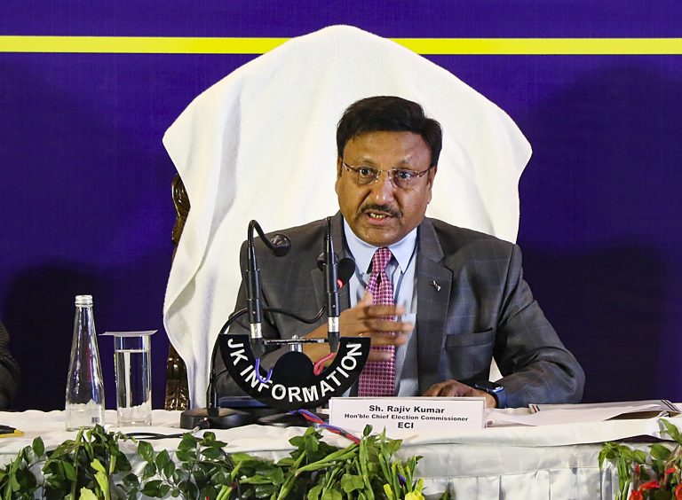 Electoral Bond: इन दिन आयोग चुनावी बॉन्ड को लेकर करेगा खुलासा, जानें मुख्य चुनाव आयुक्त राजीव कुमार ने क्या कहा
