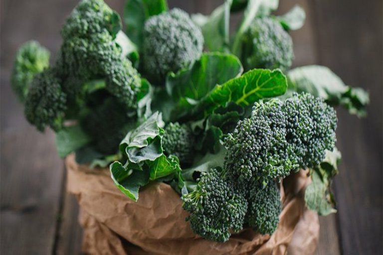 Benefits of Eating Broccoli: ब्रोकली खाने के ये फायदे शायद नहीं जानते होंगे आप