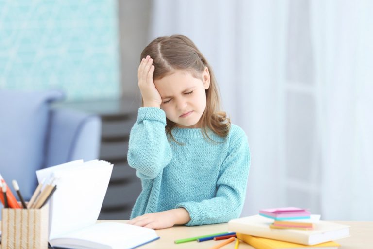 Headache in Children: बच्चों के सिर में दर्द क्यों होता है, जानें कारण