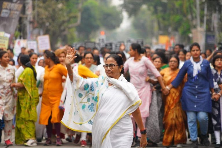 Mamata Banerjee : ममता बनर्जी का आरोप- भाजपा ने लिखी संदेशखाली घटना की ‘पटकथा’
