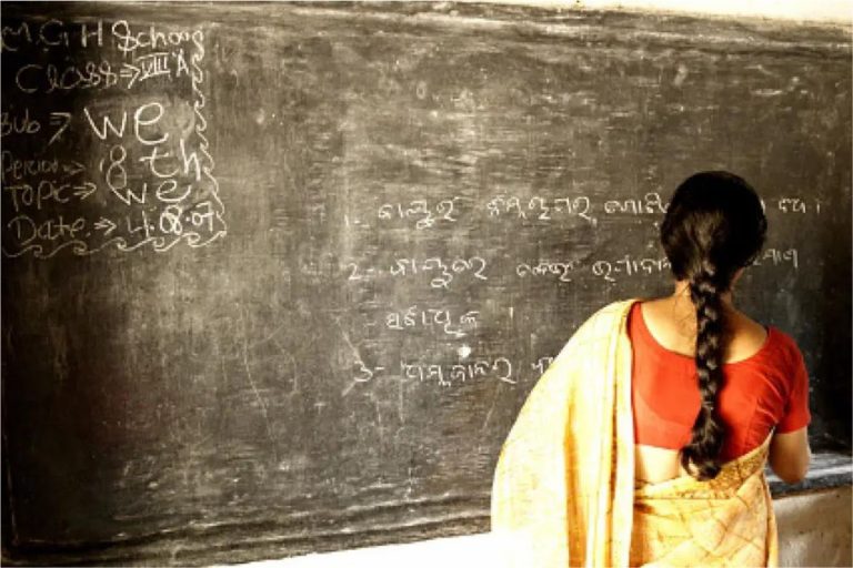 Bihar Teacher: डिग्री जांच से भाग रहे सक्षमता परीक्षा पास शिक्षक, सर्टिफिकेट देख अधिकारी हो रहे भौचक्क