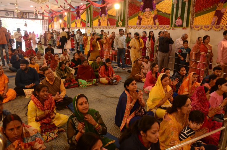 बड़ी द्वादशी पर काफी संख्या में भक्तों ने श्याम प्रभु का दर्शन किया