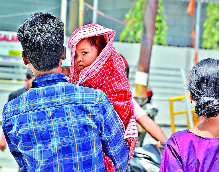 हीट स्ट्रोक को लेकर अस्पताल तैयार, ओआरएस व दवा के पर्याप्त स्टॉक रखे गये