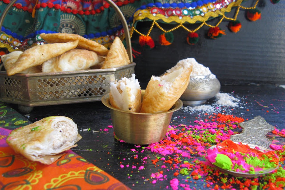 Gujiya