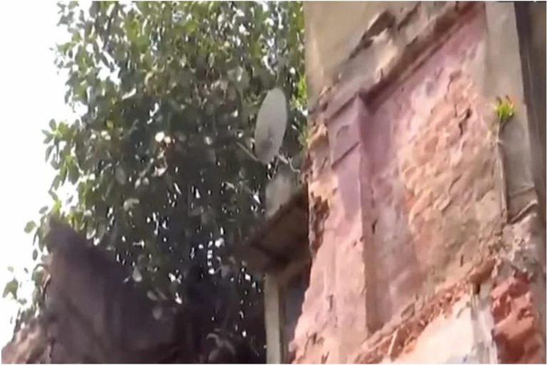 West Bengal : बऊबाजार में ढह गया पुराना मकान, मचा हडकंप