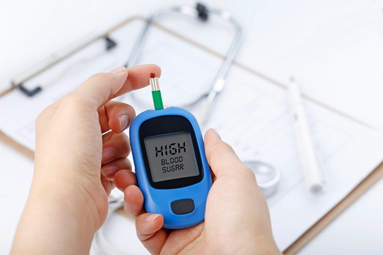 Diabetes Problems: डॉक्टर से जानिए डायबिटीज से बचने के लिए क्या करना चाहिए?