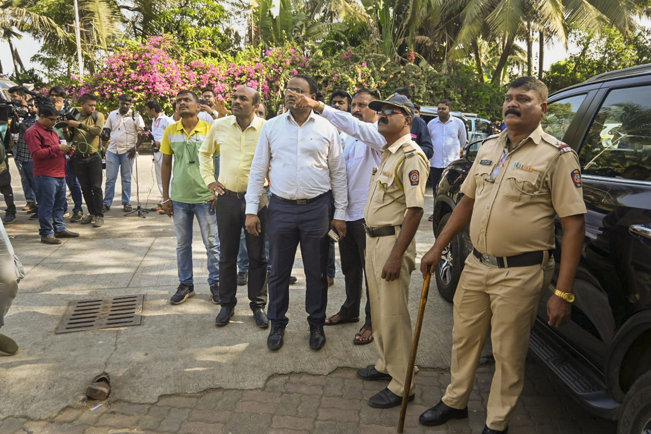 Firing outside Salman Khan's home
