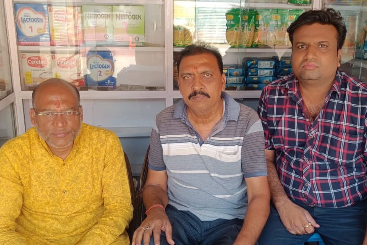 कार्रवाई की मांग करते सरायकेला चेंबर के पदाधिकारी
