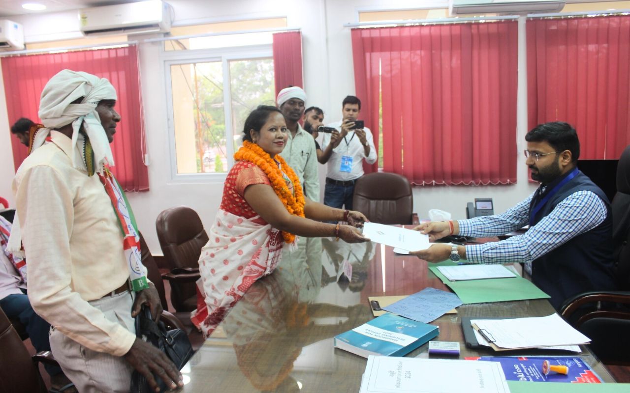 belosa babita kachchhap files nomination in khunti