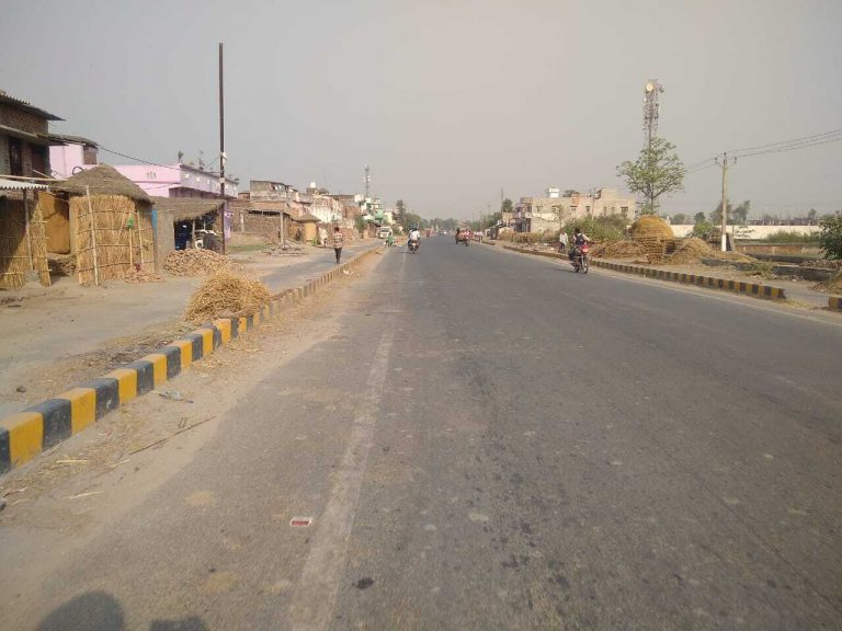 जिले में आसमान से बरस रहे आग के गोले, राहत के आसार नहीं