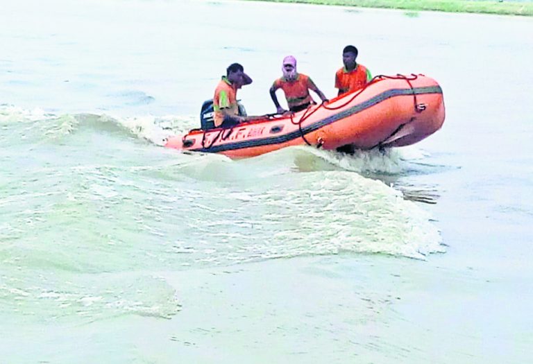 चाचा के दाह संस्कार में गया 12 वर्षीय बच्चा गंडक नदी में डूबा