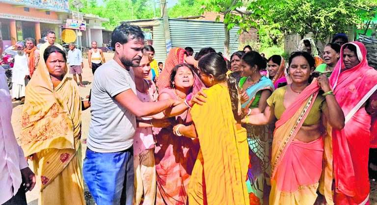 कोचिंग जा रहे 12 वर्षीय छात्र को हाइवा ने कुचला, मौत