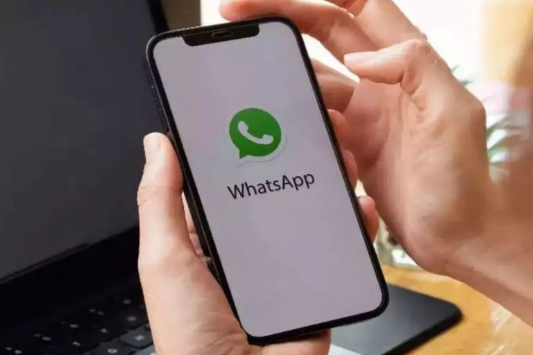 WhatsApp Down: आधी रात डाउन होने के बाद बहाल हुईं व्हॉट्सऐप की सेवाएं, Meta ने कही यह बात