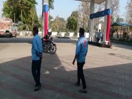 पेट्रोल पम्प मालिक से 32 लाख रुपये की लूट