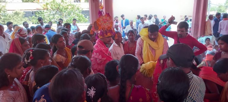 Gaya News: विष्णुपद मंदिर में अब कम बजतीं शहनाइयां, पढ़िए क्या है इसके कारण….
