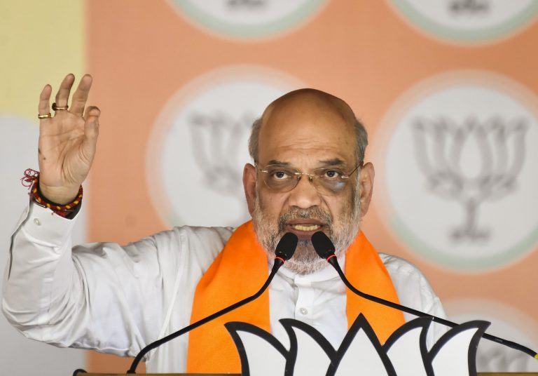 ‘झाडू को वोट करेंगे तो मुझे जेल नहीं जाना पड़ेगा’, अरविंद केजरीवाल के इस बयान पर आया अमित शाह का रिएक्शन