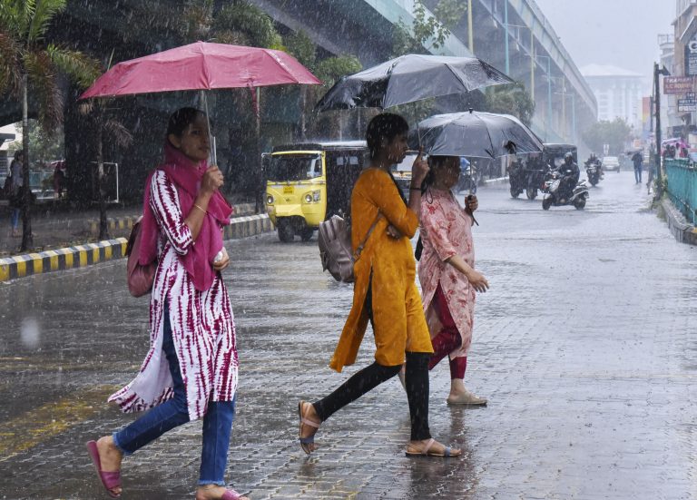 Bihar Weather: अगले पांच दिनों तक खुशगवार रहेगा बिहार का मौसम, तापमान में कमी से लोगों को मिली राहत