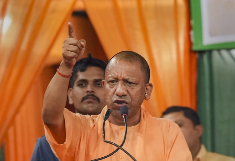 BJP: दिल्ली चुनाव में ब्रांड योगी का बड़े पैमाने पर प्रयोग करेगी भाजपा
