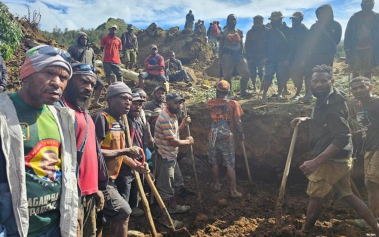 Papua New Guinea में landslide से भारी तबाही, 2000 लोग जिंदा दफन, राहत बचाव जारी