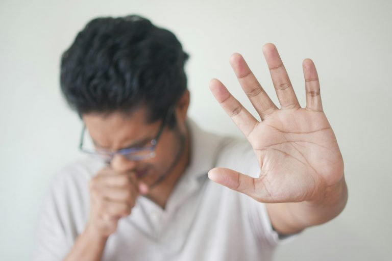 Healthy Diet Plan: अस्थमा से पीड़ित लोग अपने खान-पान का रखें खास ध्यान, अदरक वाली चाय से लाभ