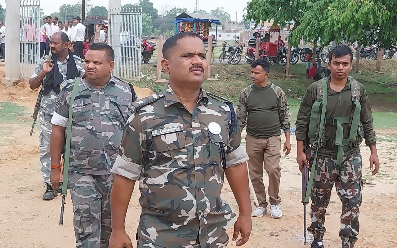 bumper voting in naxal areas of jharkhand