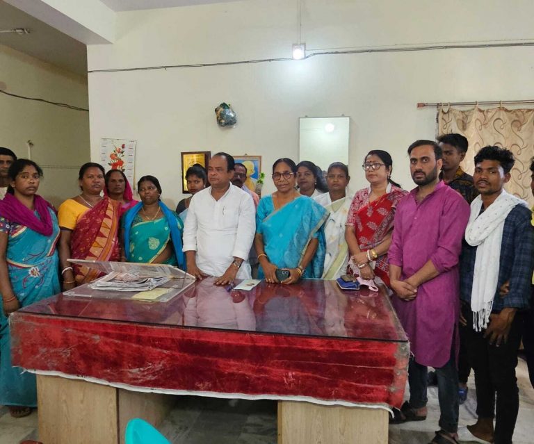 जोयेस बेसरा ने लोकसभा चुनाव को लेकर किया विमर्श