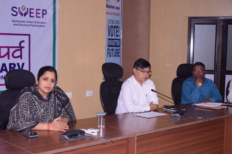 मैं भी इलेक्शन एम्बेसडर में हर वर्ग के लोग हो सकते हैं शामिल