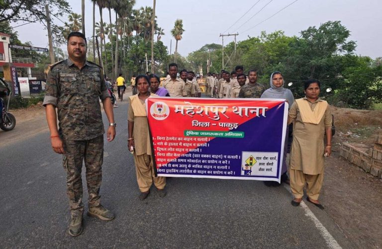 सड़क सुरक्षा को लेकर थाना प्रभारी ने चलाया जागरूकता अभियान