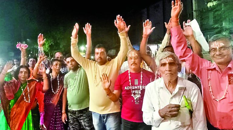 अखंड हरिनाम संकीर्तन को लेकर निकाला गया नगर कीर्तन