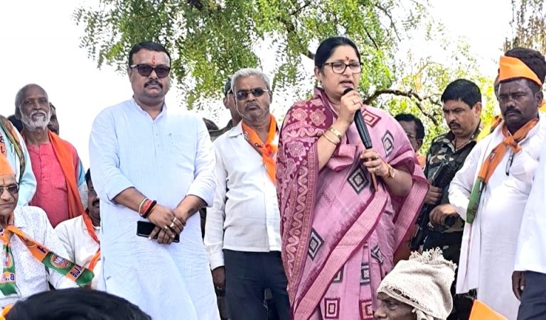 भाजपा प्रत्याशी अन्नपूर्णा देवी ने किया जनसंपर्क