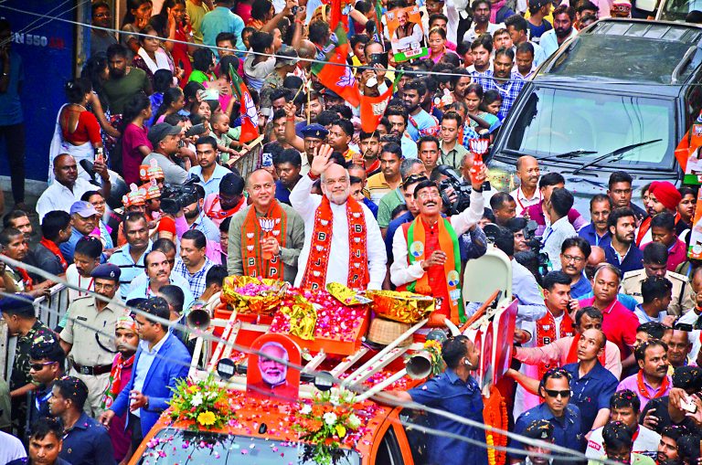 अमित शाह के रोड शो में उमड़ा जन सैलाब,गूंजा जय श्रीराम