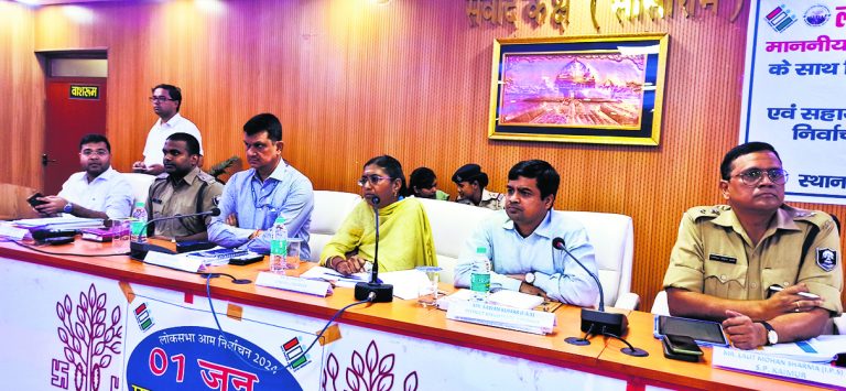 चेनारी में 27, सासाराम में 35 और करगहर विस क्षेत्र में 103 के विरुद्ध वारंट निर्गत