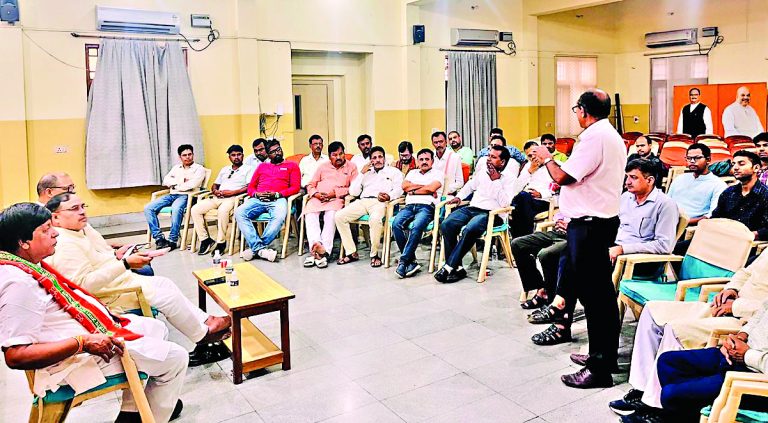 देश की मजबूती के लिए आगे आयें बुद्धिजीवी : भाजपा
