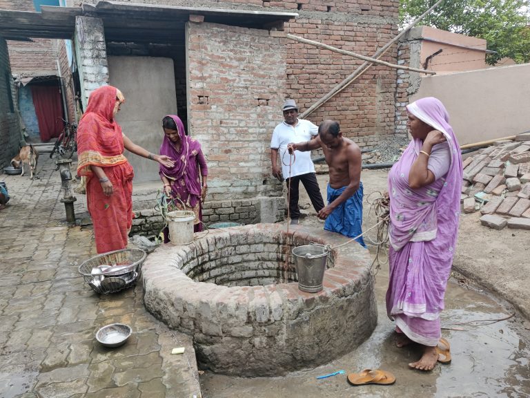मोकामा. पेयजल आपूर्ति बाधित, कुआं बना लोगों का सहारा