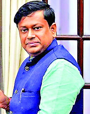 शिक्षकों से नियुक्ति की वैधता का दस्तावेज मांग अपमानित कर रही सरकार : सुकांत