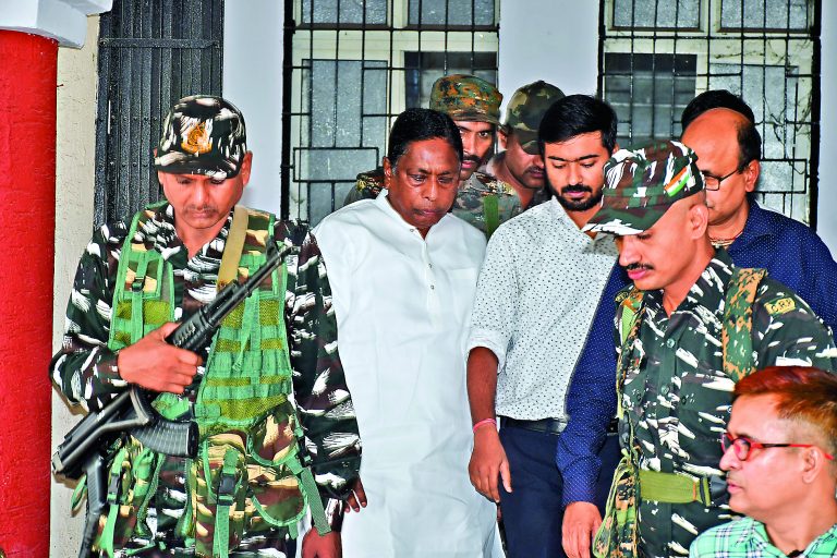 कमीशनखोरी के नये सबूत कोर्ट में पेश इडी को ‘मनीष’ के बाद ‘गुप्ता’ की तलाश