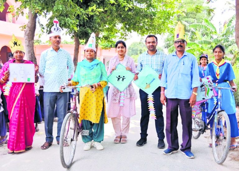 स्काउट-गाइड ने विभिन्न गतिविधियों के जरिए मतदाताओं को किया जागरूक