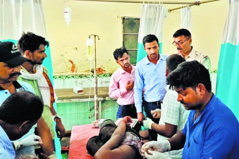 कोचिंग से लौट रहे पांचवीं के छात्र को चाकू मारकर किया अधमरा, मरा समझकर फेंका
