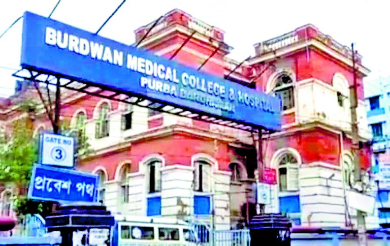 बर्दवान में टूट कर गिरे तार से लगा करंट, पिता-पुत्र की मौत